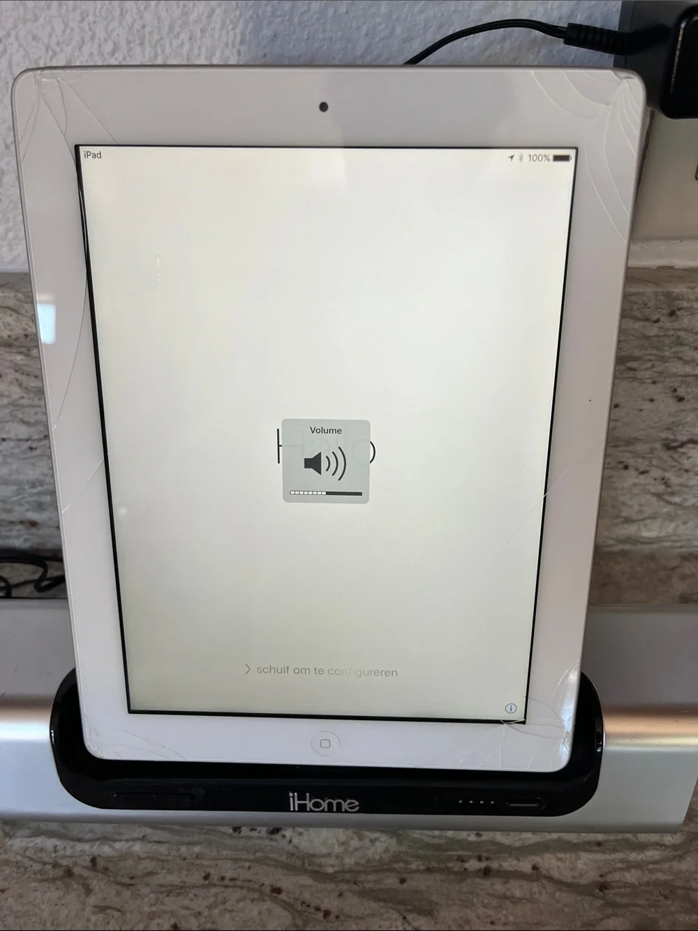 iHome Silver Charging Dock with White Tablet